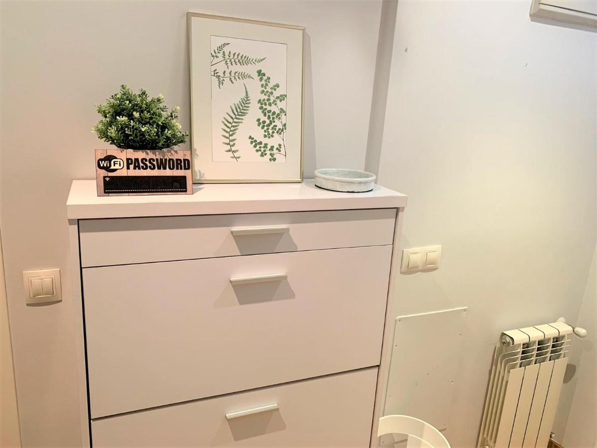 Appartamento Apartamento La Losa Oviedo Esterno foto