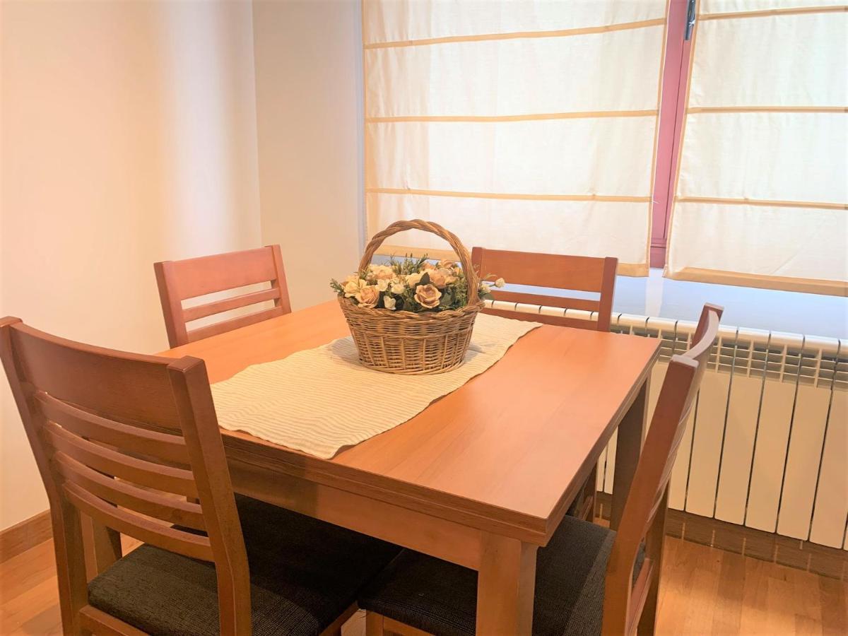 Appartamento Apartamento La Losa Oviedo Esterno foto