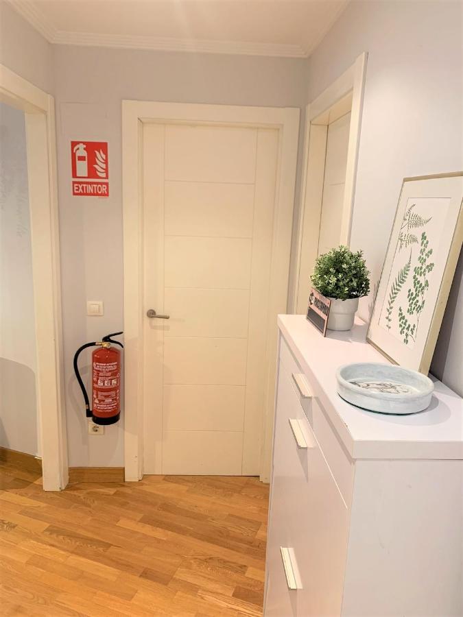 Appartamento Apartamento La Losa Oviedo Esterno foto
