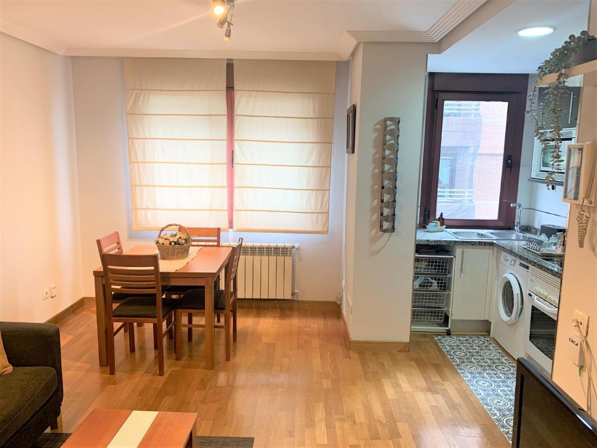 Appartamento Apartamento La Losa Oviedo Esterno foto