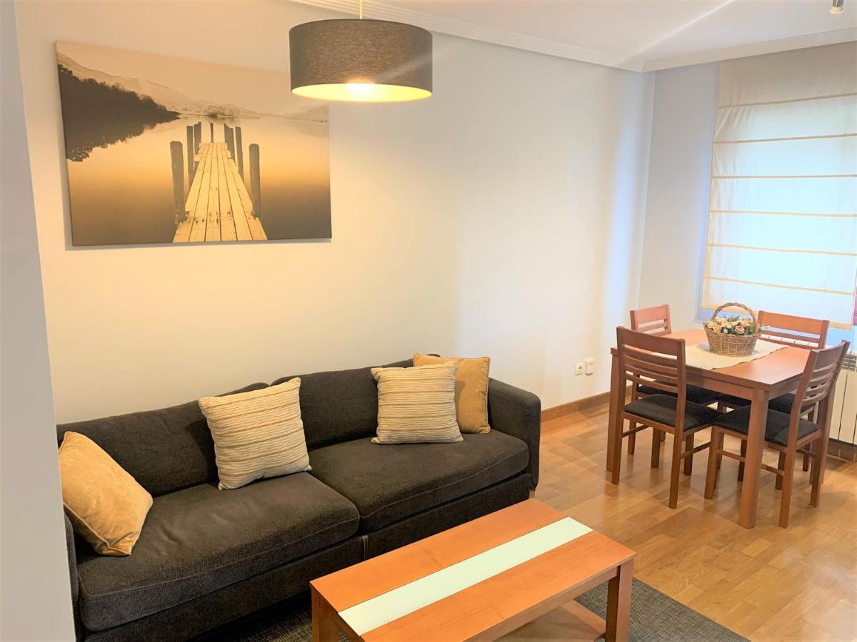 Appartamento Apartamento La Losa Oviedo Esterno foto